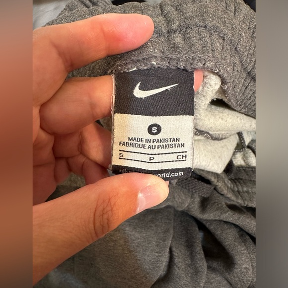 NIKE Heathered Charcoal Gray Drawstring Sweatpants - Picture 3 of 6